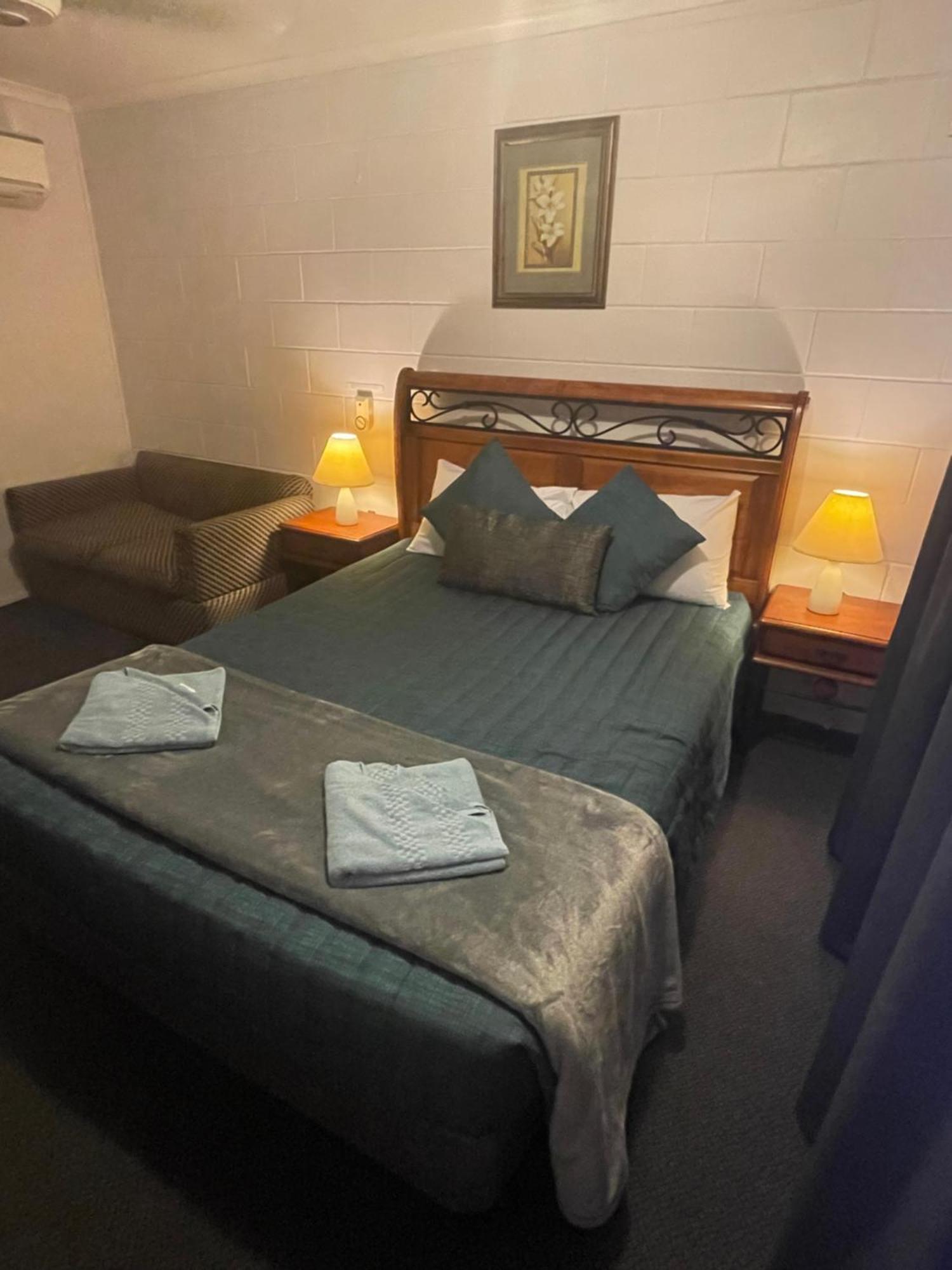 Warrego Motel Charleville Kültér fotó