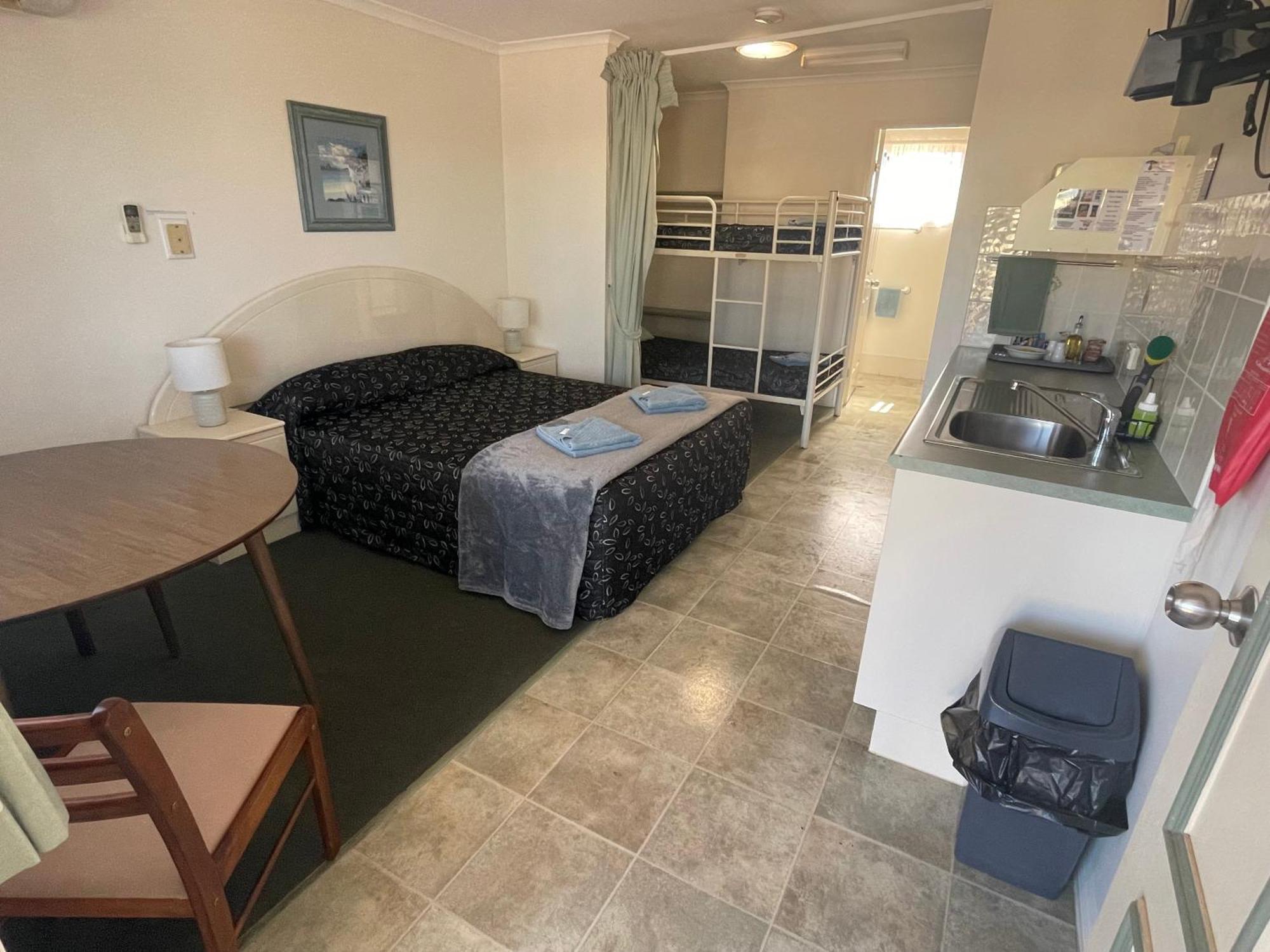 Warrego Motel Charleville Kültér fotó