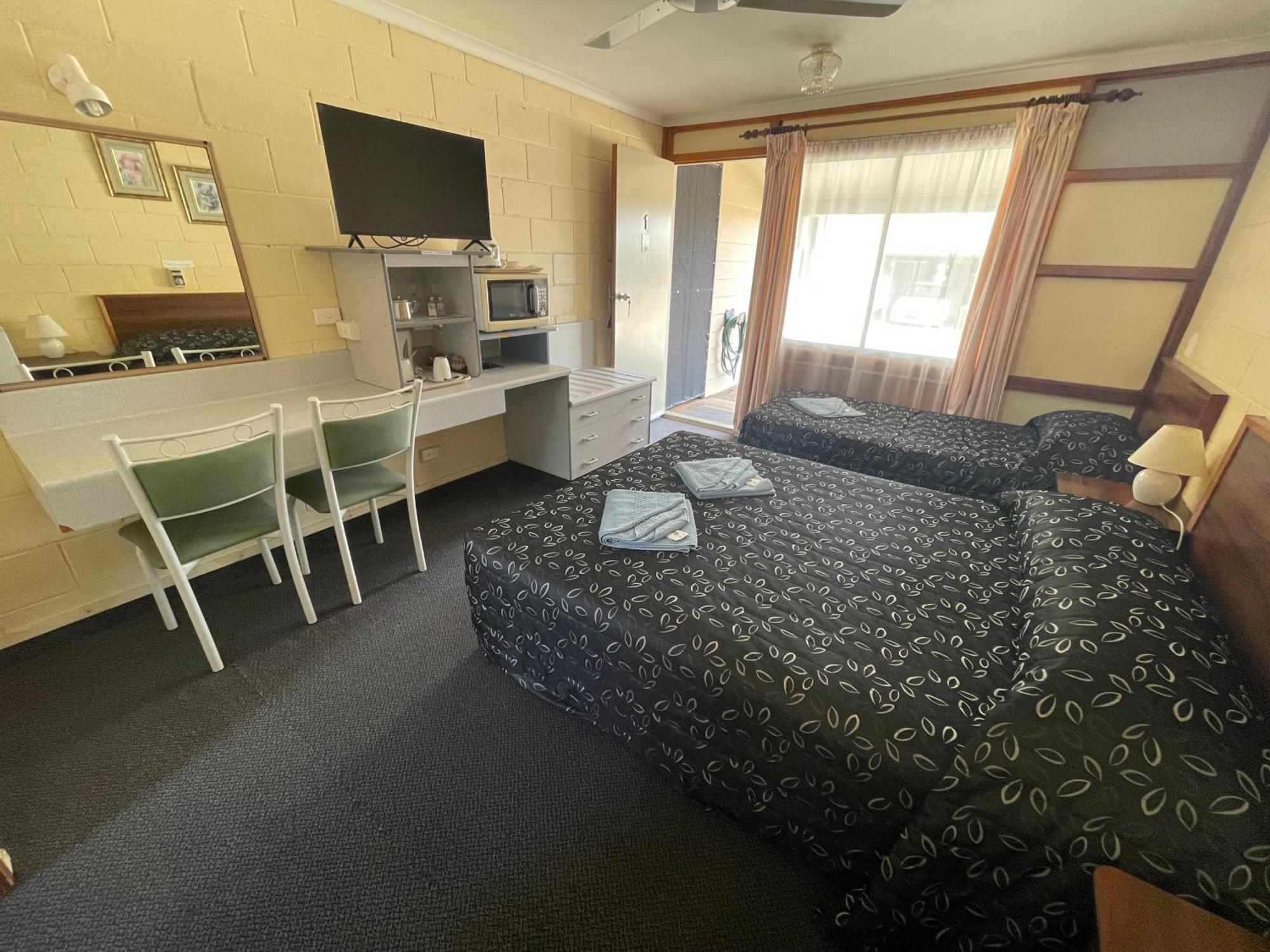 Warrego Motel Charleville Kültér fotó