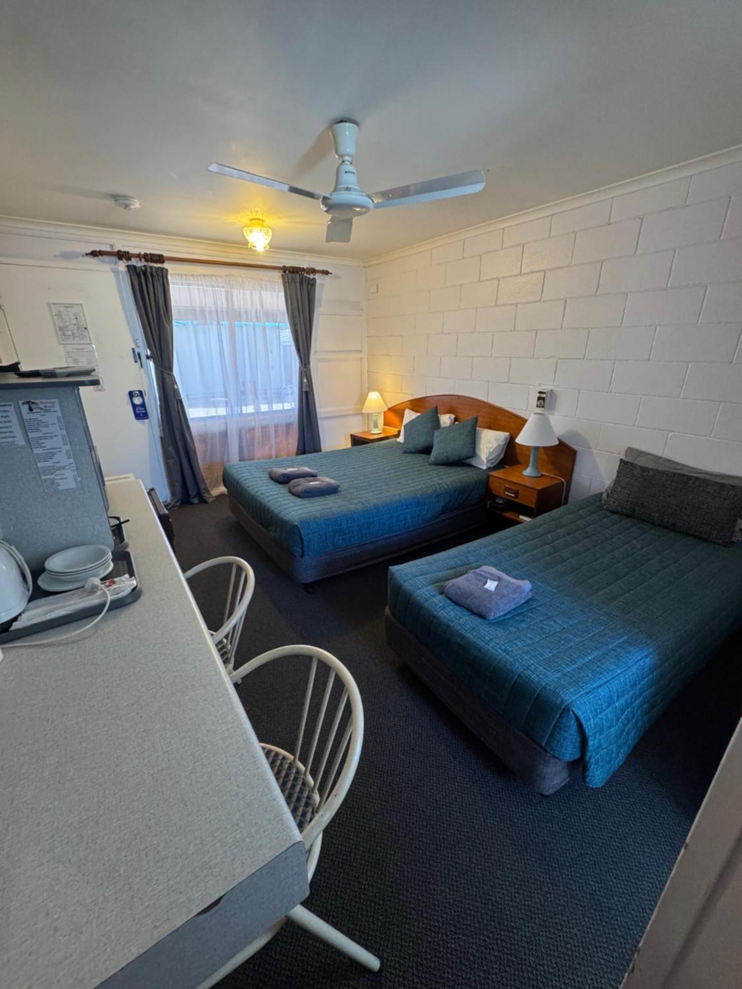 Warrego Motel Charleville Kültér fotó