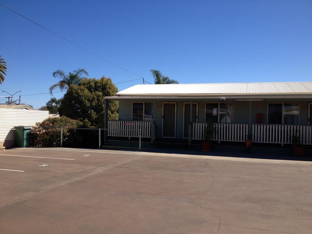 Warrego Motel Charleville Kültér fotó