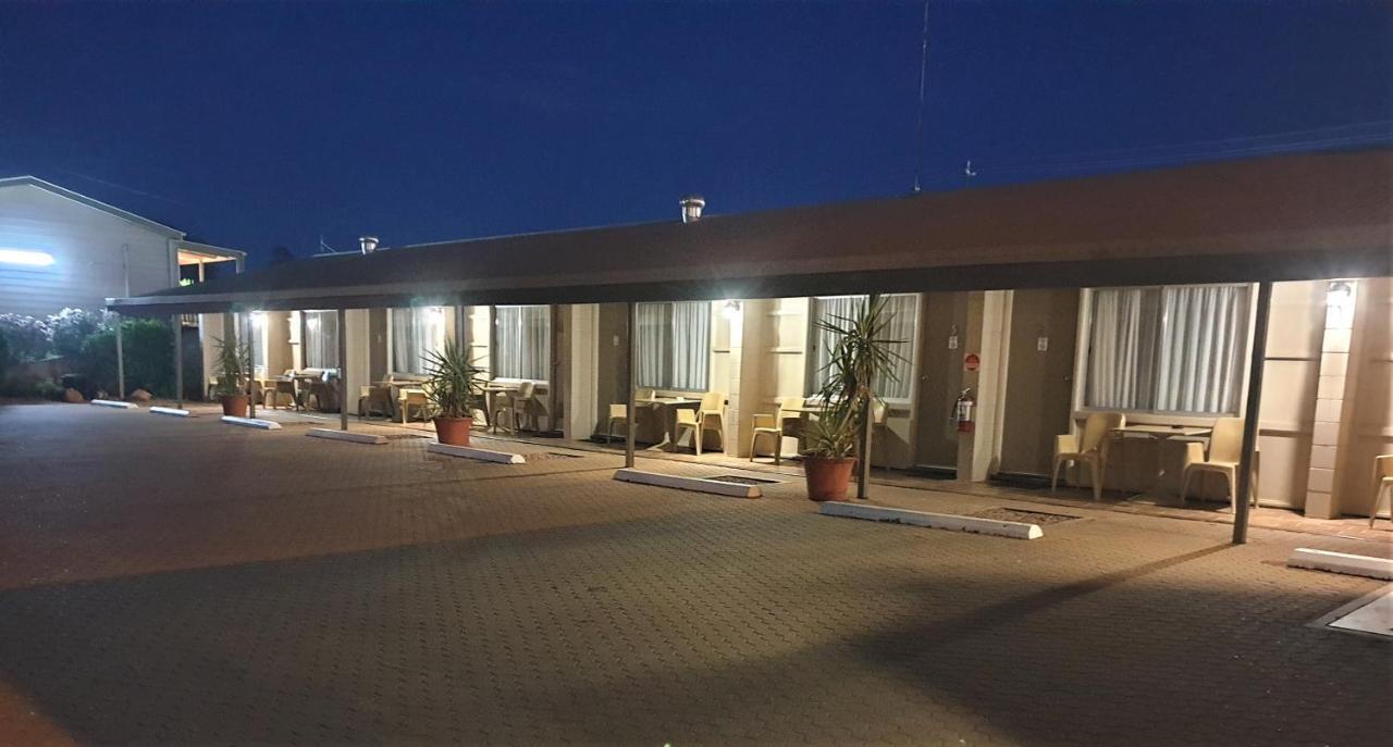 Warrego Motel Charleville Kültér fotó
